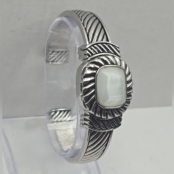 Womens Faux Jewel Watch Two Tone Hidden Dial Flip Top Bracelet Cuff New Battery - Picture 4 of 11